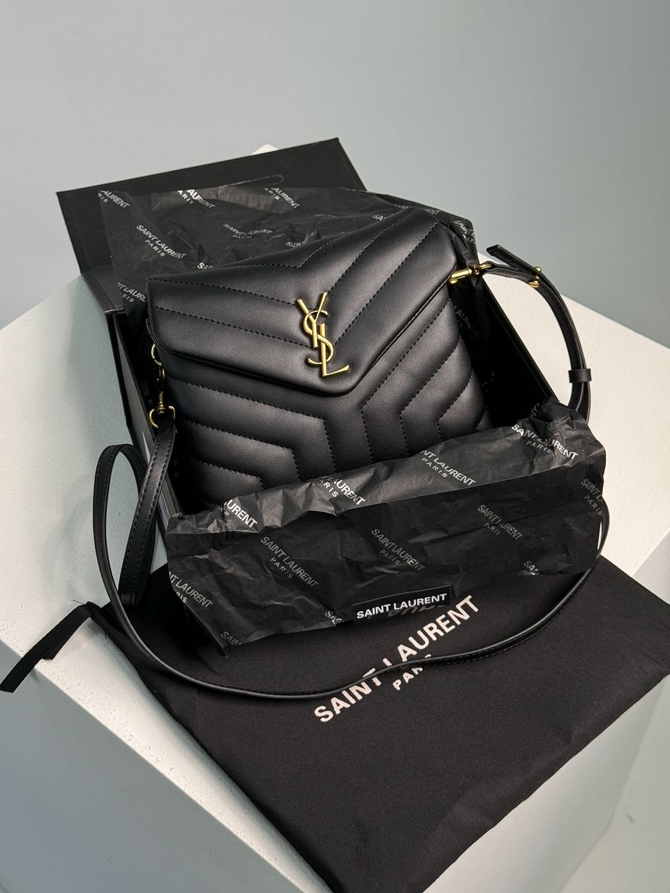 Saint Laurent Toy LouLou In Quilted Leather Black/Gold - 2