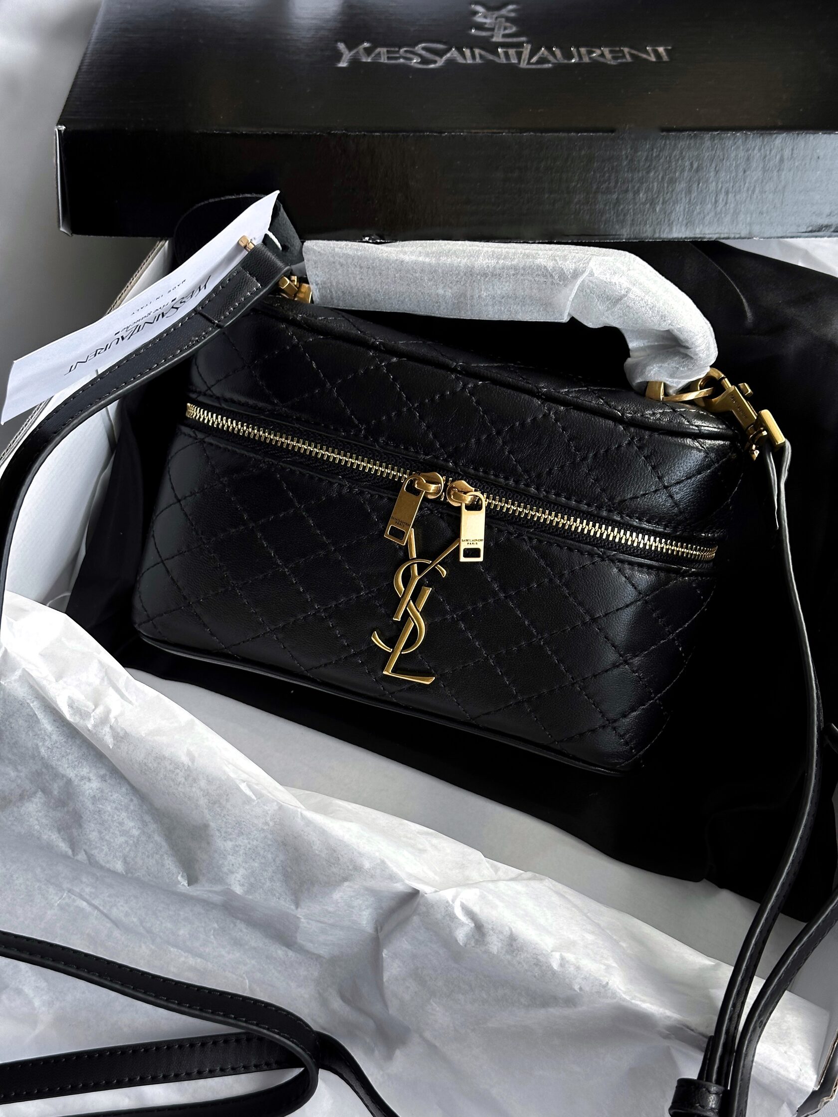 Saint Laurent Vanity Case Mini Black - 2