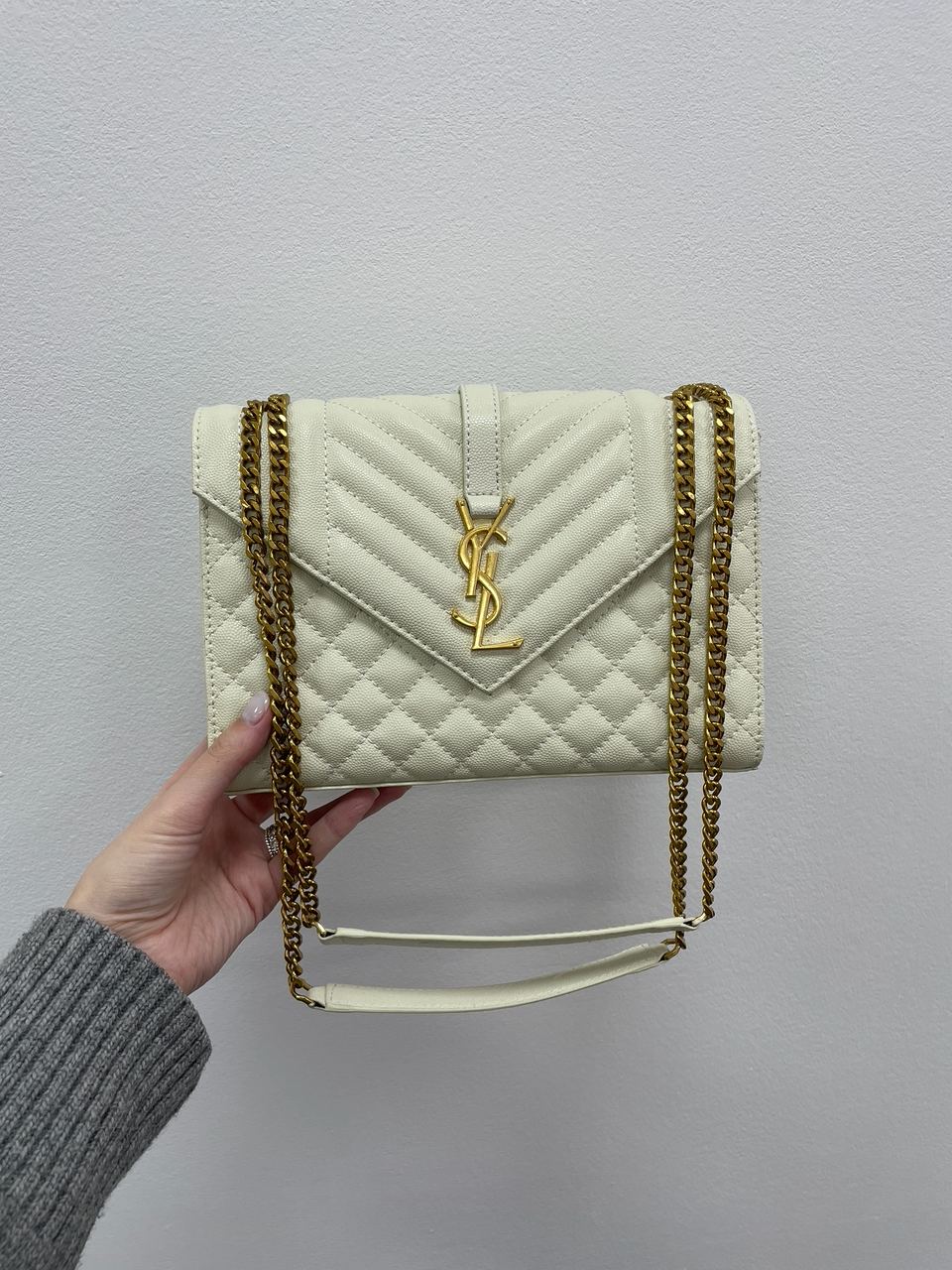 YSL Envelope Medium In Quilted Grain De Poudre Embossed Leather - 8