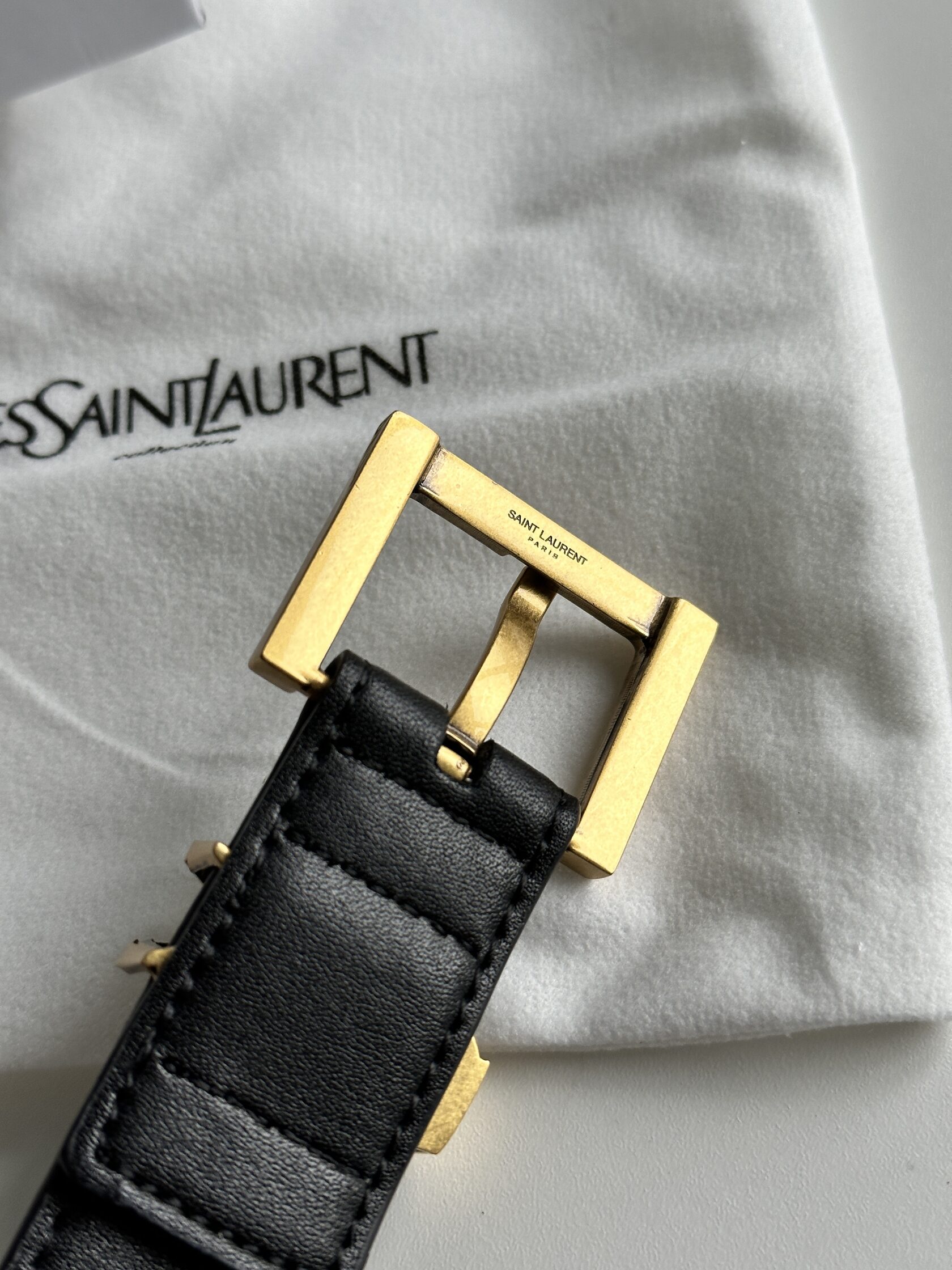 Yves Saint Laurent Belt Gold - 9