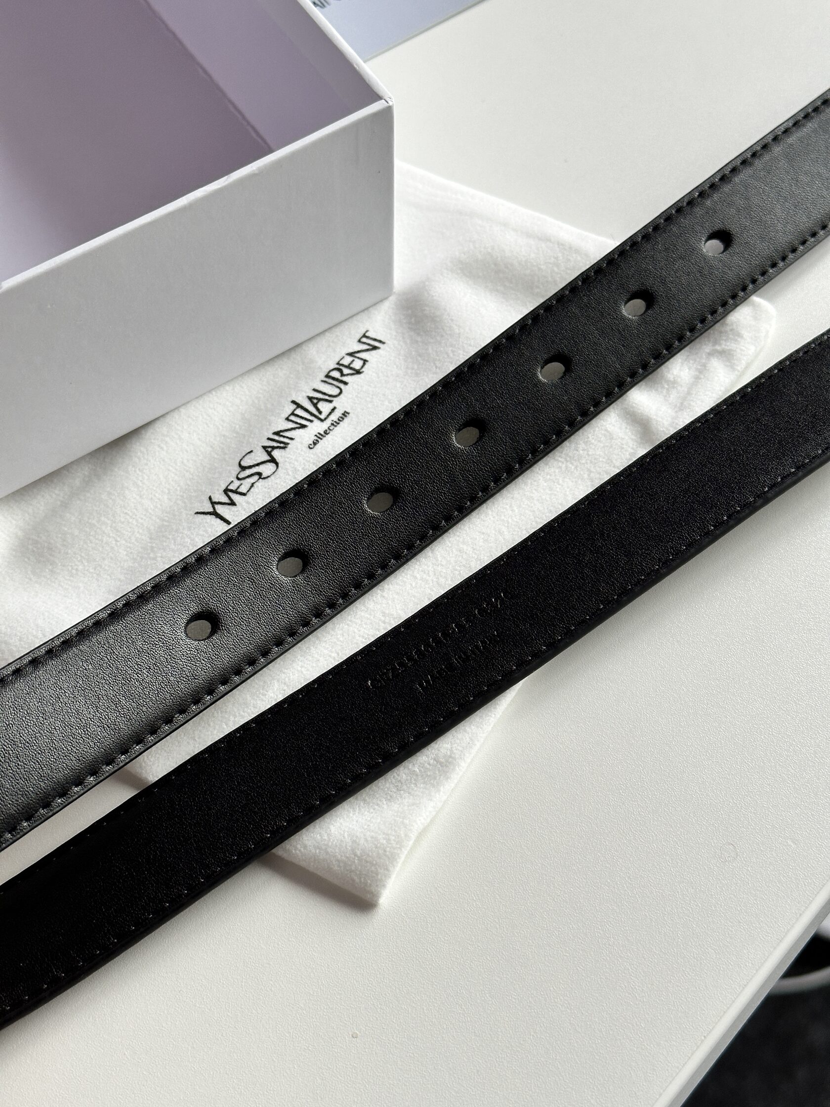 Yves Saint Laurent Belt Silver - 9