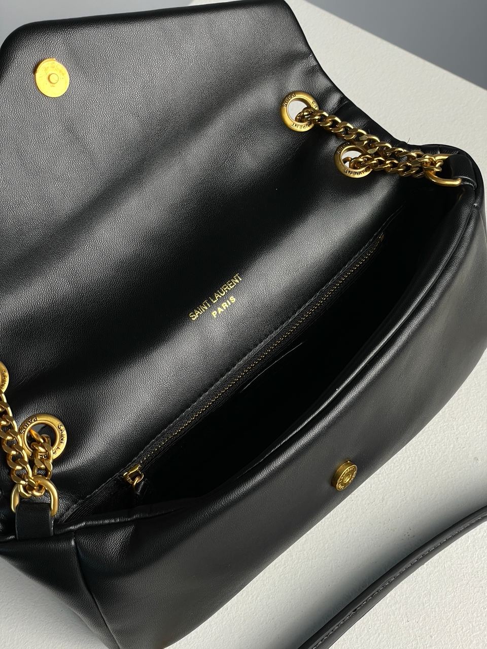 Yves Saint Laurent Calypso In Plunged Lambskin Black - 9