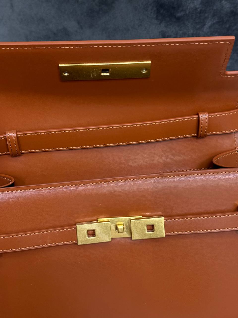 Yves Saint Laurent Manhattan Shoulder Bag Brown - 6