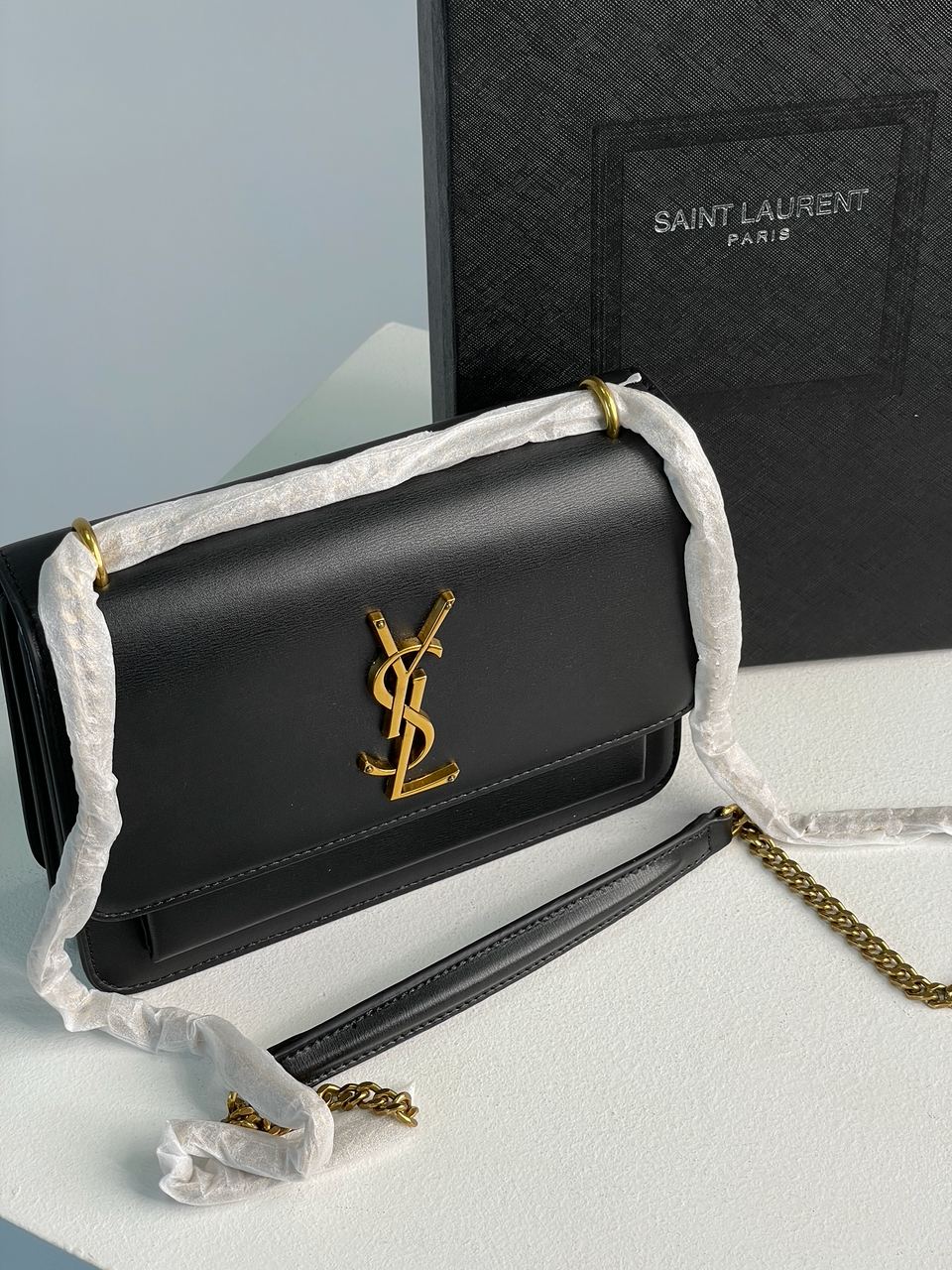Yves Saint Laurent Medium Sunset in Smooth Leather Black/Gold - 11
