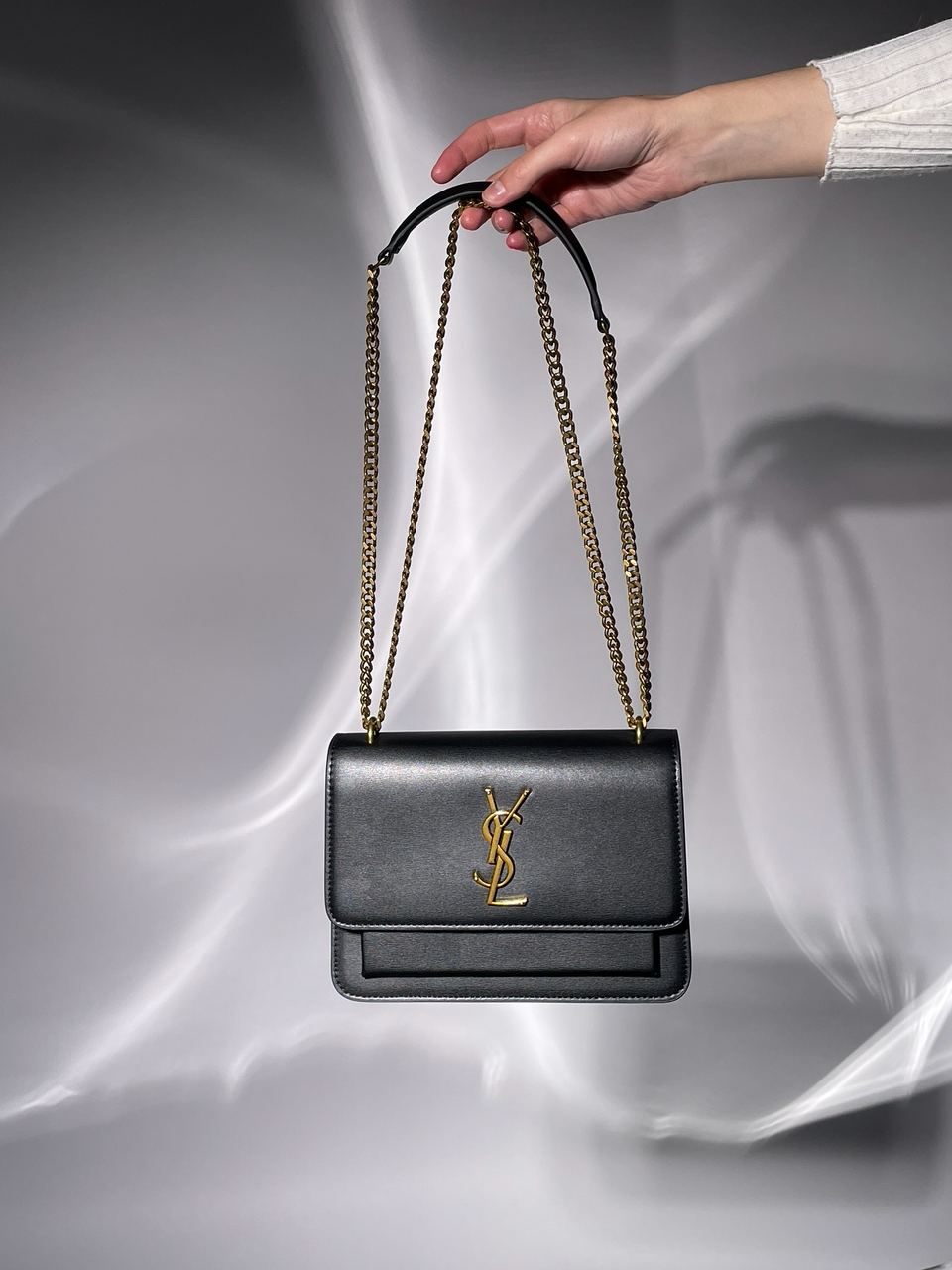 Yves Saint Laurent Medium Sunset in Smooth Leather Black/Gold - 6