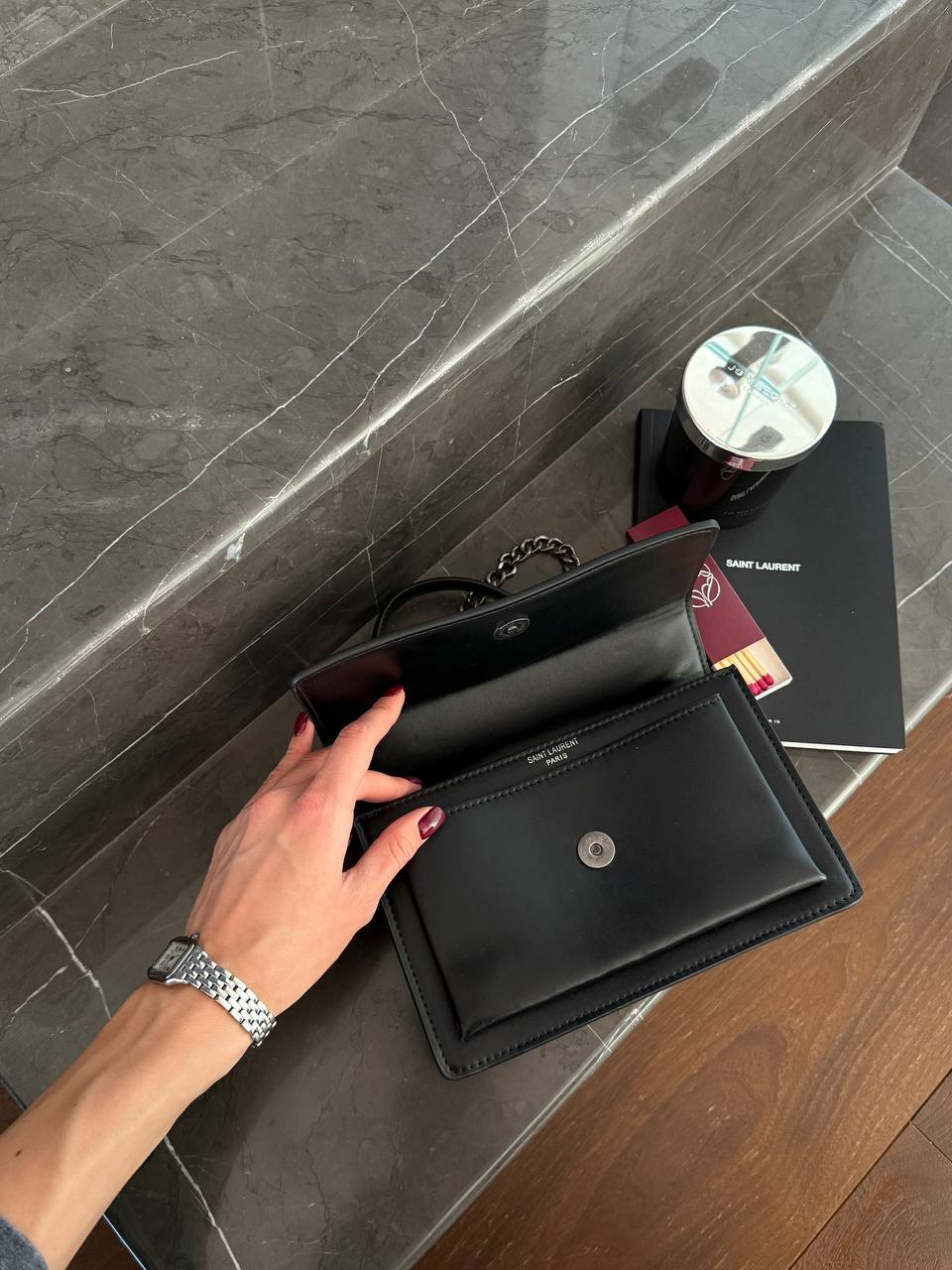 Yves Saint Laurent Medium Sunset in Smooth Leather Black/Silver - 10