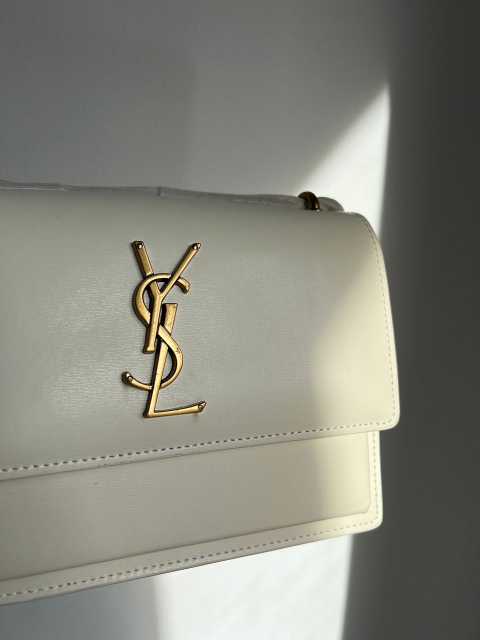Yves Saint Laurent Medium Sunset in Smooth Leather Cream/Gold - 11