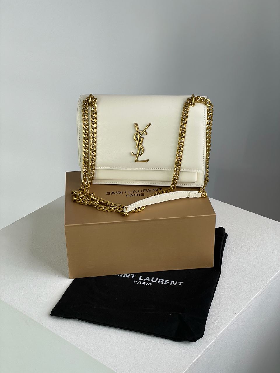 Yves Saint Laurent Medium Sunset in Smooth Leather Cream/Gold - 4