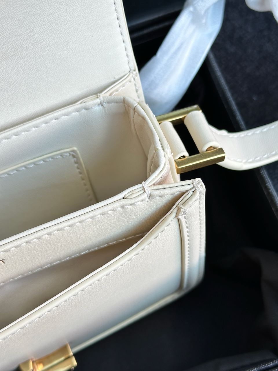 Yves Saint Laurent Small Solferino Cream - 27