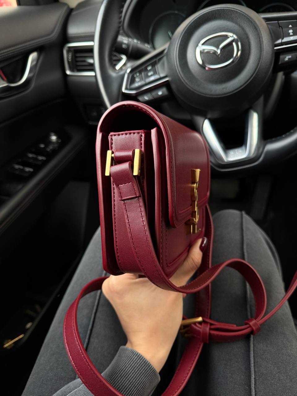 Yves Saint Laurent Solferino Red/Gold - 8