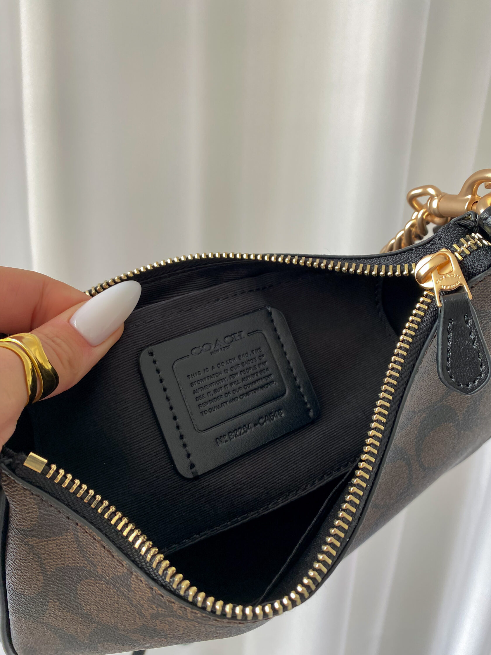 Сoach swinger 20 chalk Brown/Black. - 7